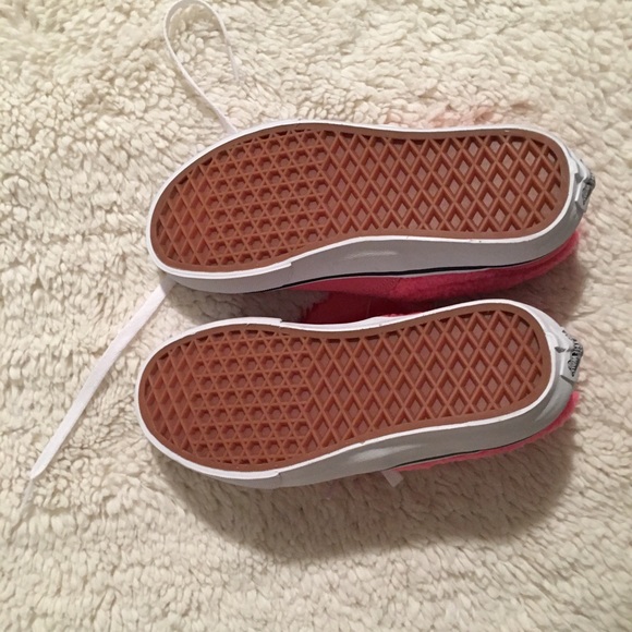 Vans - Picture 7 of 8